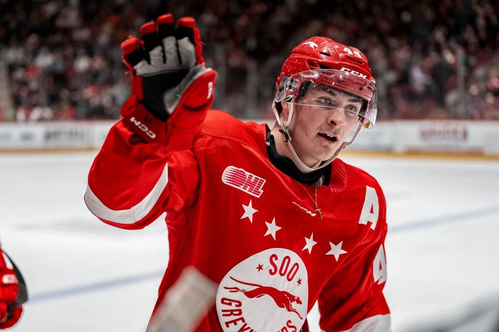 Bruins meet with top-ranked center ahead of NHL Draft, signal serious&nbsp;interest